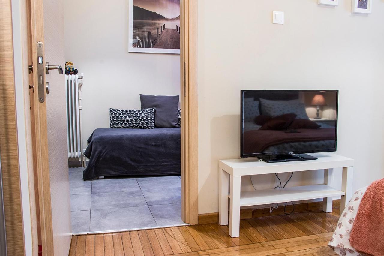 City Stay Close To The Metro A Charming Flat أثينا المظهر الخارجي الصورة